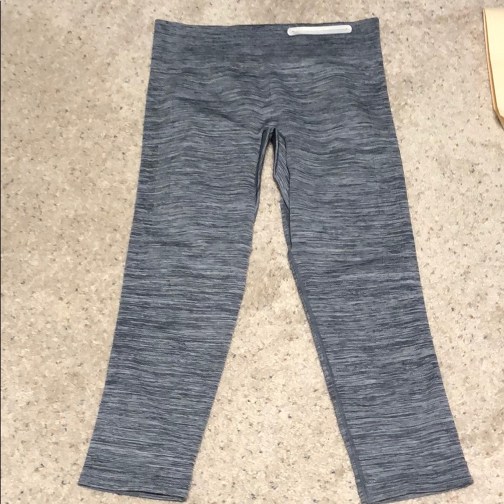 Under armour Capri pants.